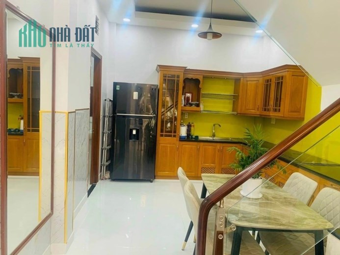 Giảm 300 triệu bán nhà LÊ VĂN SỸ, PN, 4M X 11M, 4 PN, 6.1 TỶ