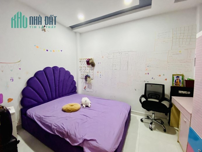 Nhỉnh 6 tỷ bán gấp nhà THÍCH QUẢNG ĐỨC, PHÚ NHUẬN, 43M2, 4 PN.