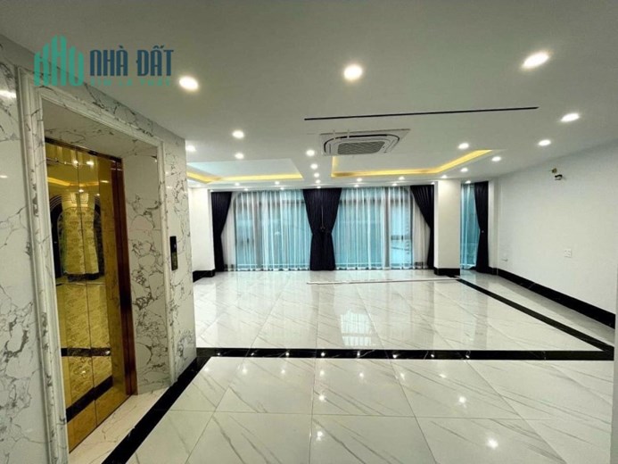 Mặt Phố Tôn Đức Thắng 100m2 7 tầng thang máy-vỉa hè-oto tránh-KD đỉnh 33 tỷ.