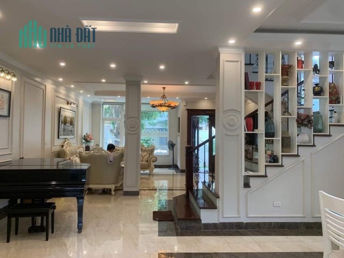 Phạm Ngọc Thạch, Đống Đa, phân lô oto đỗ, nhà đẹp ở ngay, kinh doanh, 85m2, giá chỉ 19 tỉ 5