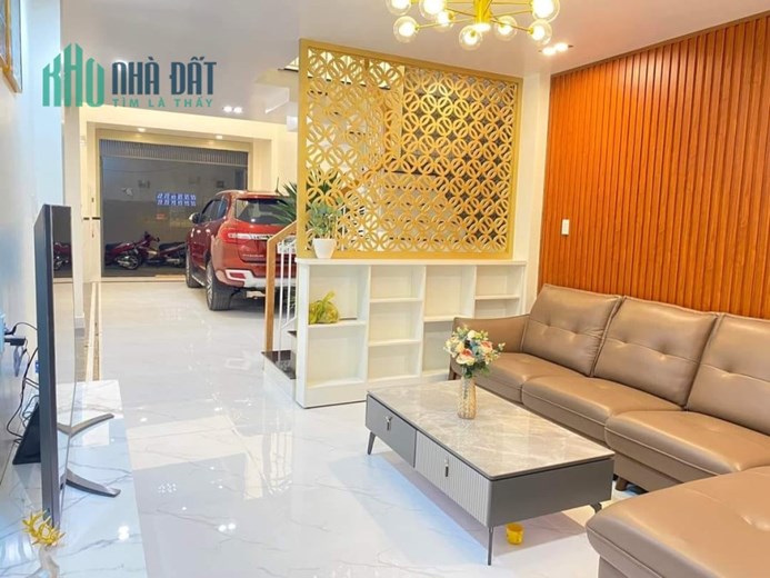 GIẢM SỐC - NHÀ MẶT TIỀN ĐƯỜNG 36 – KHU TÊN LỬA 4 x 17, 4 TẦNG CHỈ 7.7 TỶ.