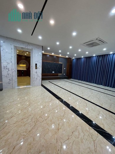 Hoàng Cầu, 6 tầng thang máy, nhà đẹp, VIP Đống Đa, 90m2 giá 22 tỉ 5.