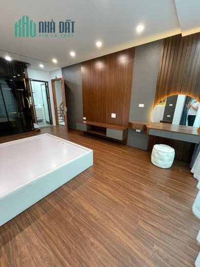 Hoàng Cầu, 6 tầng thang máy, nhà đẹp, VIP Đống Đa, 90m2 giá 22 tỉ 5.