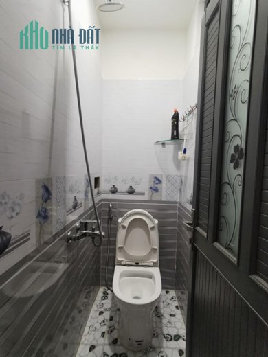 chính chủ cần bán căn nhà đường trường chinh. hxh. ô tô thông tứ hướng.. nhà 3 tầng. 4-14  vị trí