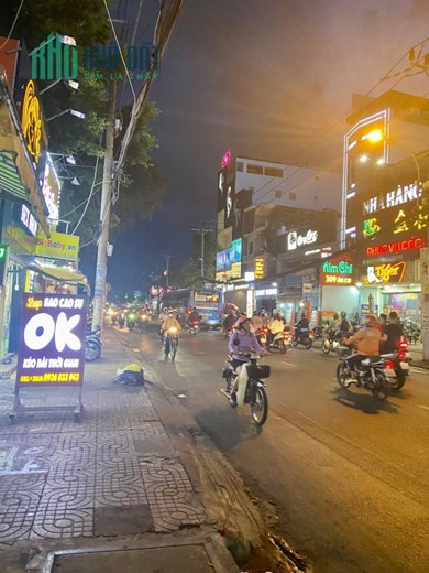 Bán nhà Mặt tiền Âu Cơ ngay Lạc Long Quân, DT: 4x26m, 4 Tầng - 6PN, cho thuê 30tr,  17.5 tỷ (TL)
