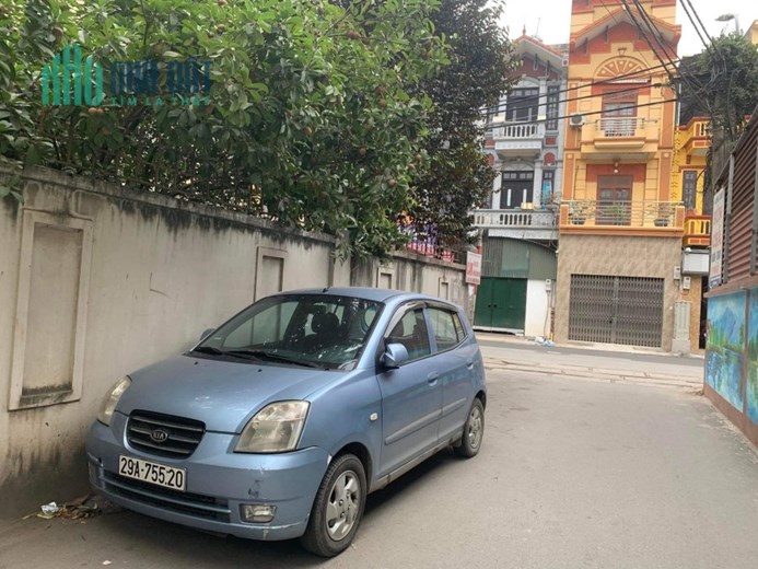 Bán đất ngõ 268 Ngọc Thuỵ, ngõ oto, mặt tiền rộng, kinh doanh