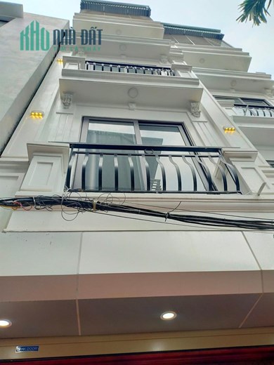Chỉ hơn 2 tỷ sở hữu căn nhà 5 tầng mới tại phố Chu Huy Mân, hàng xóm Vinhomes Long Biên.