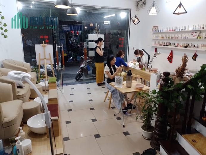 Cho thuê tầng 1 mặt phố Thái Thịnh 31m2 mặt tiền 5m kinh doanh giá 10 triệu đồng