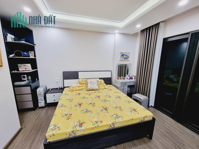 BÁN NHÀ PHỐ XÃ ĐÀN, VIP ĐỐNG ĐA, Ô TÔ TRÁNH, VỈA HÈ, KINH DOANH, 7 TẦNG THANG MÁY, 47M2*7T*14.2 TỶ
