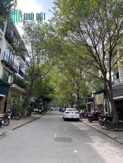 Bán Nhà 65m 5T rẻ nhất Phố Phạm Tuấn Tài, Cầu giấy Ô tô, Kinh doanh 12 tỷ