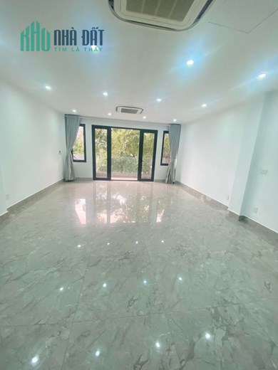 Bán Nhà Mặt Phố Nguyễn Đình Hoàn Cầu Giấy 66m x 7 Tầng Mt 5.6m Thang Máy Giá 22.8 Tỷ.