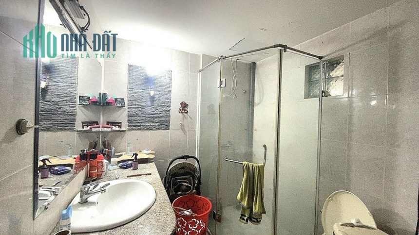 Nhà mặt tiền GV-Nguyễn Oanh