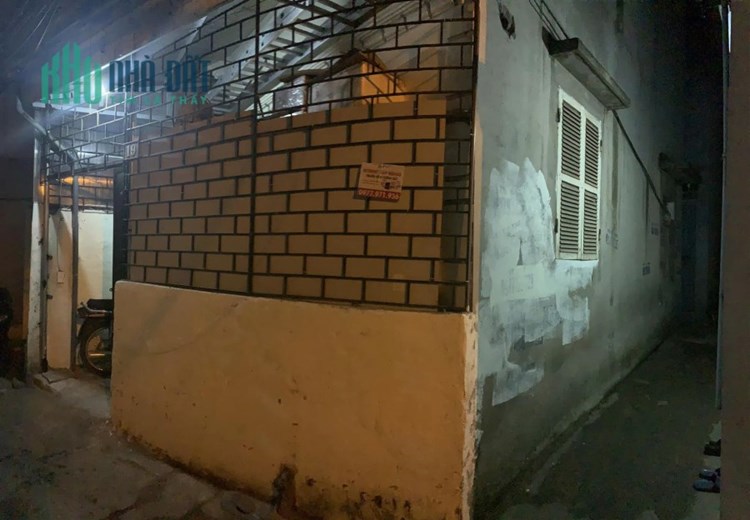Bán nhà Ngọc Lâm, Long Biên, LÔ GÓC, 3 THOÁNG, 2 tầng, 30m2 Giá chỉ NHỈNH 2 tỷ
