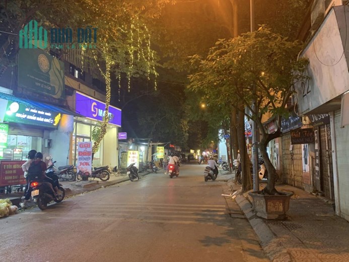 Bán nhà Ngọc Lâm, Long Biên, LÔ GÓC, 3 THOÁNG, 2 tầng, 30m2 Giá chỉ NHỈNH 2 tỷ