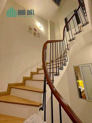 Bán nhà mặt phố Nguyễn Ngọc Nại kinh doanh 52m vỉa hè 2m 14ty5 vị trí vàng quận Thanh Xuân