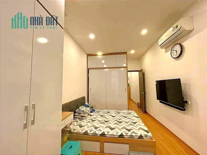 Bán nhà mặt phố Nguyễn Ngọc Nại kinh doanh 52m vỉa hè 2m 14ty5 vị trí vàng quận Thanh Xuân