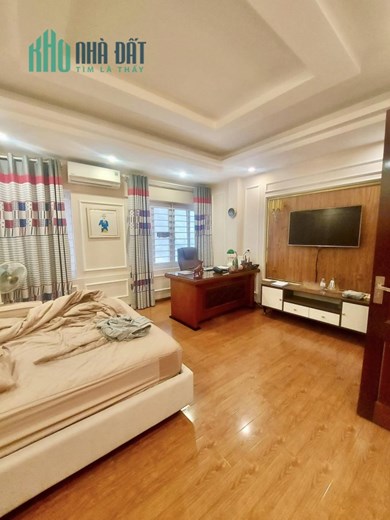Bán nhà Thuỵ Khuê gần Hồ Tây, Nhà 5 tầng đẹp ở ngay, 31m2, giá 3.8 tỷ