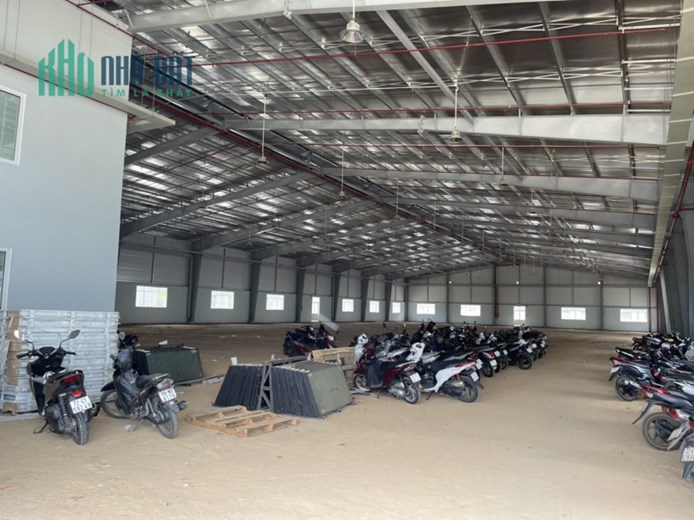 Cho thuê nhà xưởng 2.880 m2 (4 xưởng ) trong KCN Châu Đức, BRVT