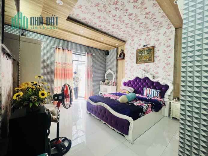 NHÀ HXH TÂN SƠN NHÌ - TÂN PHÚ, DT KHỦNG 100M2 - 4 TẦNG BTCT - 4PN - CHỈ 4.7 TỶ TL.