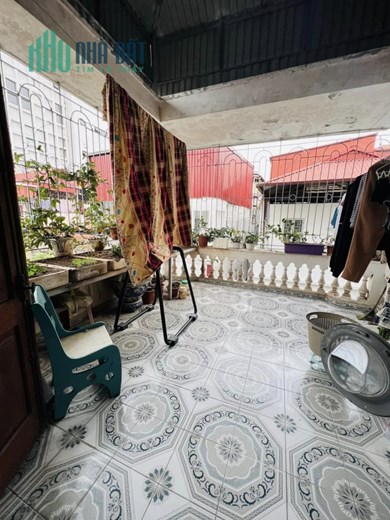 NHÀ 4 TẦNG TRUNG TÂM NGÃ TƯ SỞ, PHÂN LÔ Ô TÔ ĐỖ CỬA, DT 42M GIÁ 6.8 TỶ.