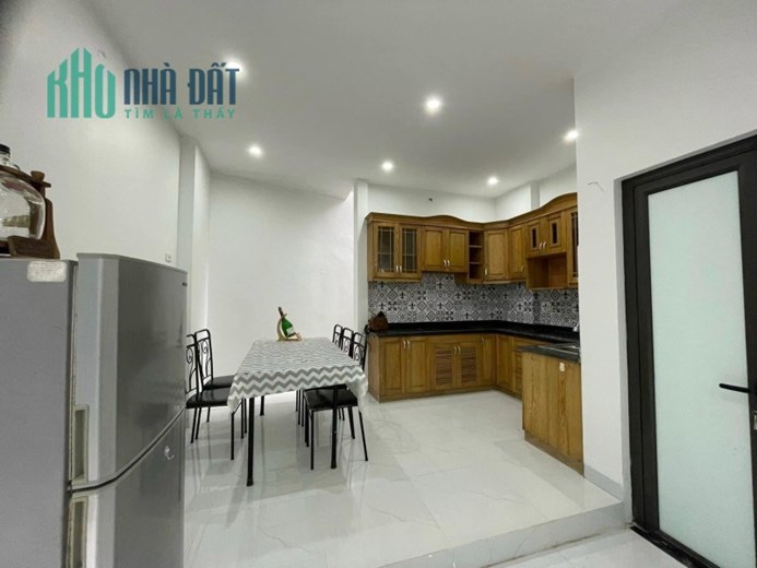 DUY NHẤT 1 CĂN PHỐ TÔN ĐỨC THẮNG 30m2 4 TẦNG NHÀ ĐẸP Ở NGAY FULL NỘI THẤT XỊN SÒ 5 TỶ LH 0966037496