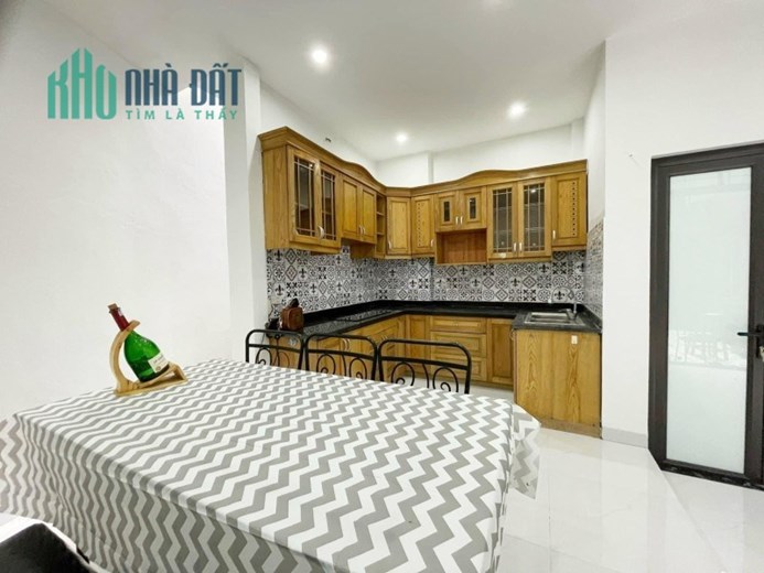 Bán nhà đẹp phân lô Tôn Đức Thắng 40m2 x 4T, ngõ thông tứ phía, trung tâm Đống Đa nhỉnh 4 tỷ lh