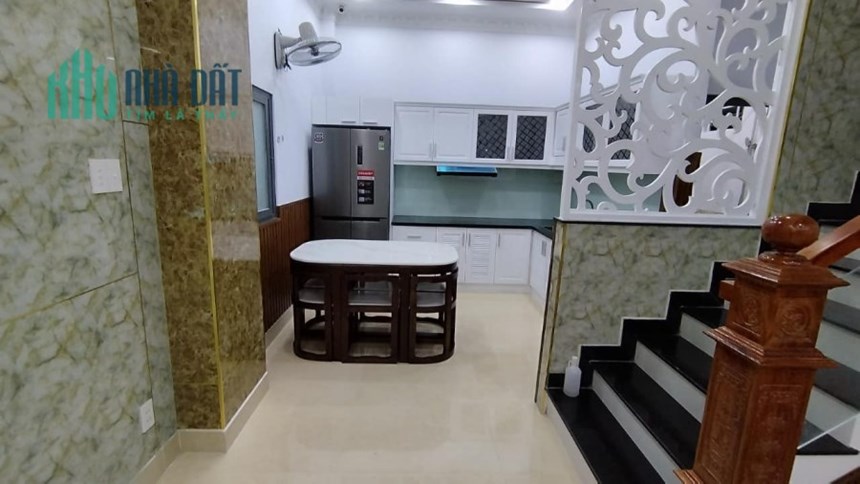 Bán nhà Lê Hồng Phong, phường 2, quận 10, dt 46m2, giá 16 tỷ.