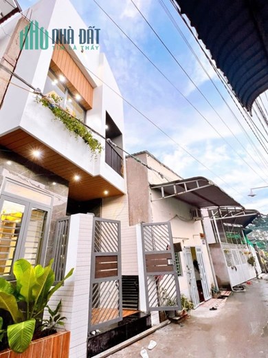 Nhà phố 2 tầng gần trung tâm Q.Ninh Kiều, giá chỉ 2 tỷ 550 triệu