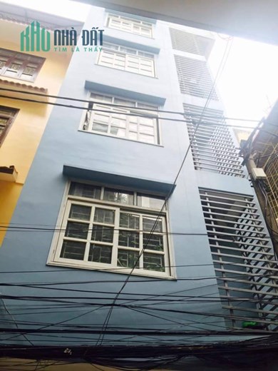 Bán Gấp Nhà Nguyễn Hoàng Tôn - Lô Góc Oto Gara - 67m2 mt 4.5m Chỉ Hơn 9 Tỷ