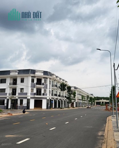 Bán shophouse mặt tiền Cầu Mên cổng vào sân bay Long Thành LH 0347 979 100