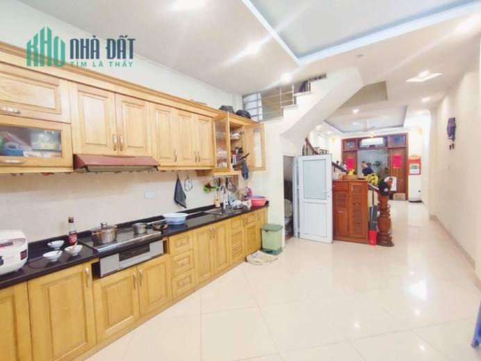CHỈ HƠN 5 TỶ - 53M2 – 10M RA NGÕ Ô TÔ – NHÀ DÂN XÂY 3 MẶT THOÁNG – SÁT NGÃ TƯ SỞ
