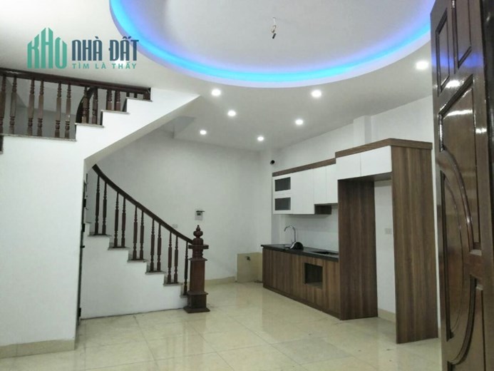 BÁN GẤP NHÀ ĐẸP MỚI TỪ LIÊM - Ô TÔ - MẶT TIỀN RỘNG NỞ HẬU - HƠN 3 TỶ - ẢNH THẬT