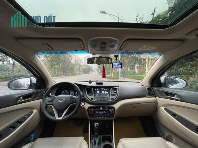 Bán TUCSON 2.0ATH sản xuất 2019 Nguyễn Văn Huyên,Cầu Giấy,Hà Nội.