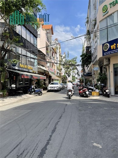 GIẢM 1.5 TỶ-MẶT TIỀN LÔ GÓC KHU PHAN XÍCH LONG, NGANG KHỦNG 13M, 4 TẦNG ĐẸP LUNG LINH.