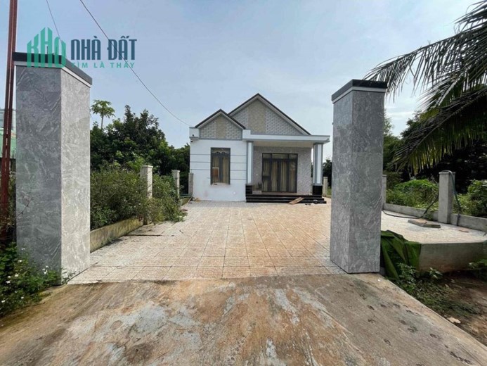 BÁN ĐẤT TẶNG NHÀ 410M2 THỔ CƯ 100% MT NGAY QUỐC LỘ 56