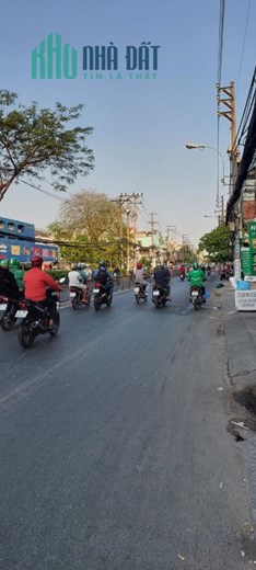 NHÀ HẺM XE HƠI TỚI CỬA -Đối diện Công Viên Lê Thị Riêng -Dòng tiền 12 triệu mỗi tháng