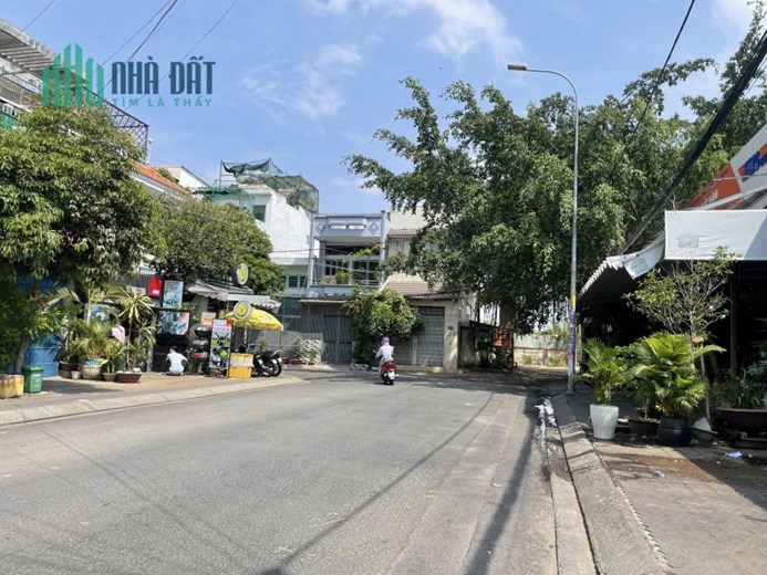 Chính chủ cho thuê Nhà 1 trệt, 2 lầu, mặt tiền Nguyễn Đức Thuận, phường 13, Tân Bình. Giá rẻ