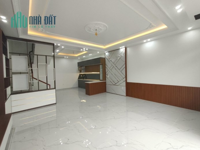 Cần  bán nhà 4 Tầng Độc Lập 60 M ngang 6 tuyến 2 Lê Hồng Phong sân bay Cát Bi