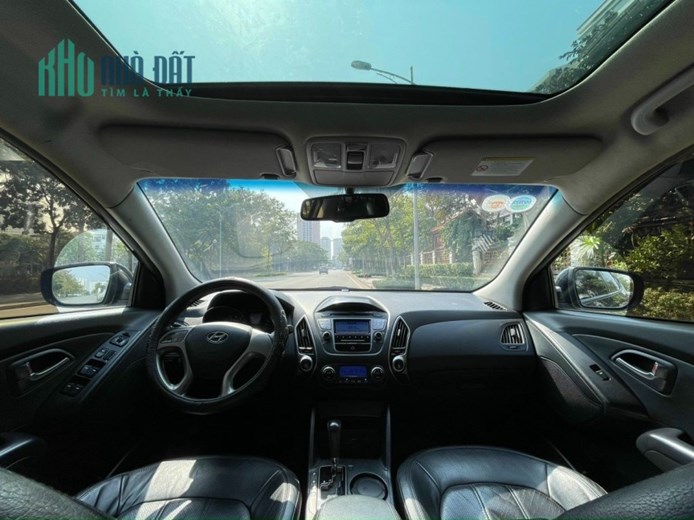 Bán TUCSON 2.0 ,nhập khẩu ,sản xuất 2011, màu đen 1 Nguyễn Văn Huyên,Cầu Giấy,Hà Nội.