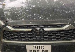 Chính chủ cần bán xe cá nhân ít đi lại, nợ ngân hàng còn 470 triệu.