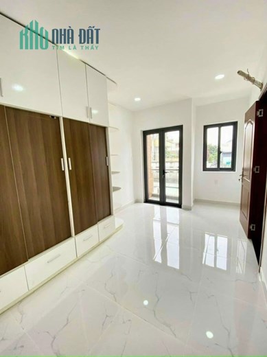 Bán Nhà HXH Lâm Văn Bền Q7, 77.7m2, 4 tầng, Giá 10.6 Tỷ, nội thất cao cấp