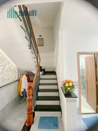 TT quận 7-Nhà giá cực tốt-ngay Lâm Văn Bền-- cách siêu thị lotte chỉ 5p đi xe.
