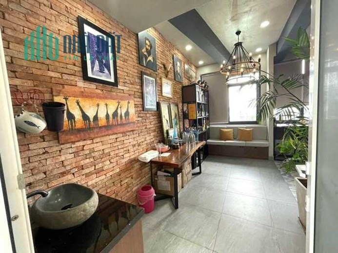 Bán Nhà HXH Bùi Văn Ba, 75.54m2, 5 tầng, Giá 10.8 Tỷ, Nhà  đẹp thoáng mát
