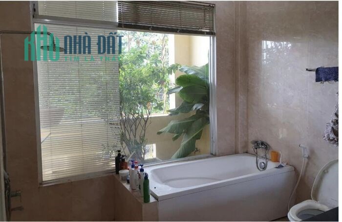 Mặt Tiền Đường Số Tân Quy Quận 7, 100m2, ngang 7 m, 3 tầng, Giá 14.7 Tỷ,  Chồ để Ôtô, Sân Vườn