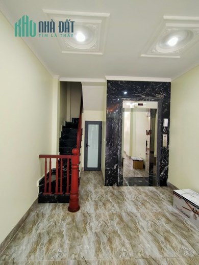 Siêu phẩm 5 tầng Giang Biên, lô góc, thang máy, ngõ ô tô, DT 37m2, MT 3.5m, nhỉnh 6 tỷ