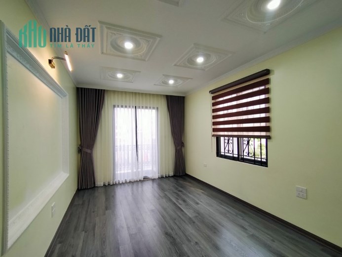 Siêu phẩm 5 tầng Giang Biên, lô góc, thang máy, ngõ ô tô, DT 37m2, MT 3.5m, nhỉnh 6 tỷ