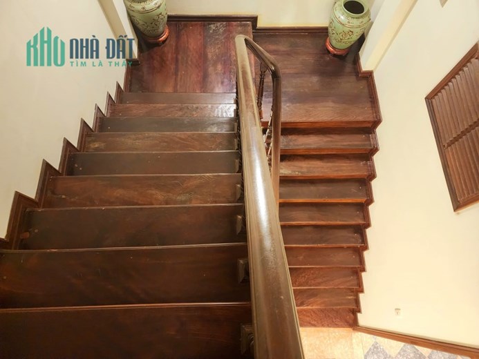 Bán cắt lỗ 1.5 tỷ liền kề diện tích 84m2, mặt tiền 6m, sổ vuông đẹp, giá siêu rẻ 15.9 tỷ.