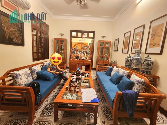 Bán cắt lỗ 1.5 tỷ liền kề diện tích 84m2, mặt tiền 6m, sổ vuông đẹp, giá siêu rẻ 15.9 tỷ.