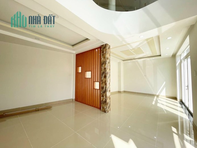 Bán nhà đẹp HXH đường Nguyễn Thị ĐỊnh, Bình TRưng Tây, Tp Thủ Đức