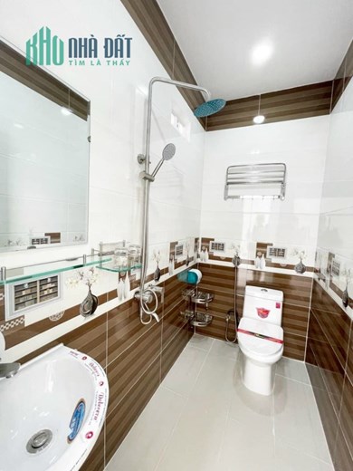 Bán nhà đẹp HXH đường Nguyễn Thị ĐỊnh, Bình TRưng Tây, Tp Thủ Đức